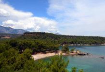 Phaselis on vaikuttava historiallinen nähtävyys ja kaunis uimaranta