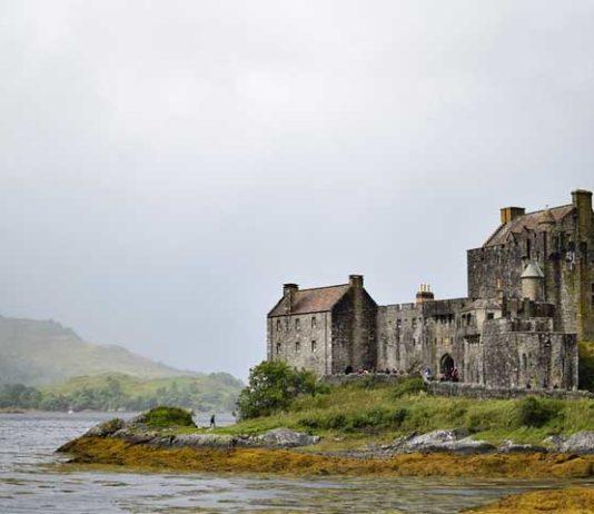 Eilean Donanin linna Skotlannissa on Pohjois-Euroopan vaikuttavimpia paikkoja Eilean Donan linna Skotlannissa