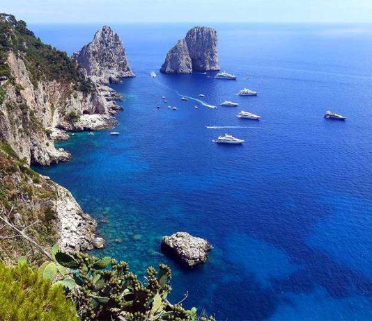 Monte Solaron huipulla Caprin huikeat näkymät