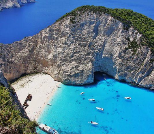 Zakynthoksen rannat: Navagio & Porto Vromi
