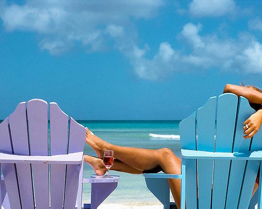 Suomalaiset pohjosmaalaisista parhaita irtautumaan lomalla töistä, mutta sosiaalisen median käyttö lomalla kasvussa