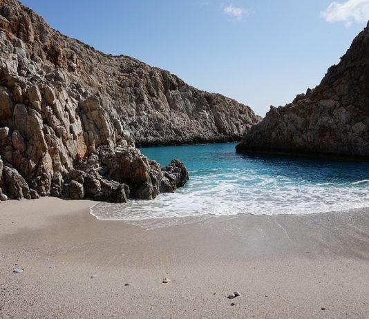 Upea rotkon kätkemä ranta Kreetan saarella: Seitan limania