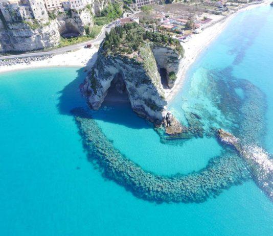 Tropean hiekkaranta – Calabrian näyttävä luonnonmonumentti ja salainen ranta