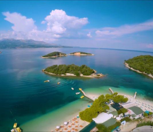 Ksamilin hiekkaranta Albanian Rivieralla