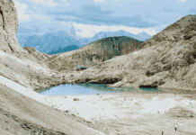 Antermoia – Alppijärvi Italian Dolomiiteilla Antermoia järvi