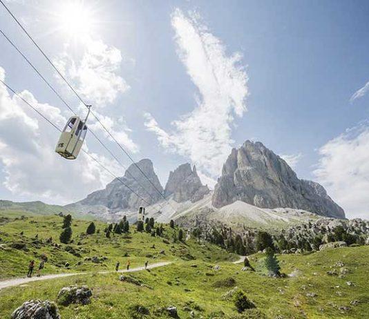 Sassolungo-vuorelle kätevästi hissillä