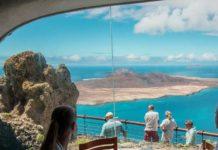 Miradol del Rio -näköalapaikka Lanzarotella Mirador del Rio – Lanzaroten pohjoisrannikon näköalat ja maanalaiset luolat
