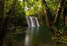 Rotkoalue ja vesiputous Costabravan sisämaassa: Gorg del Molí dels Murris