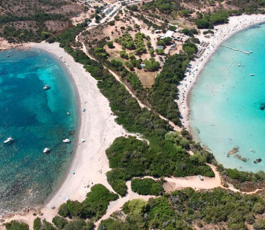 Rondinaran hiekkaranta Bonifaciossa Korsikalla Rondinaran laguuni Bonifacio