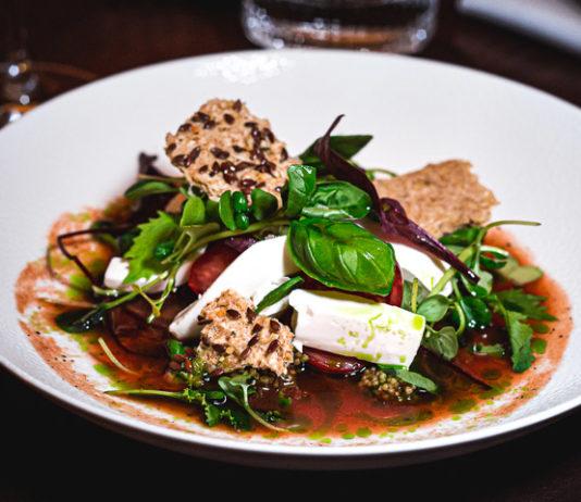 Leib – ravintola Tallinnan linnantornin kupeessa Leib -ravintola Tallinnasssa