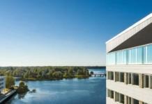 Testikohteena huone merinäköalalla Oulussa – Löytyykö hotellin omilta sivuilla halvin hinta? Hotellihuone merinäköalalla Oulussa