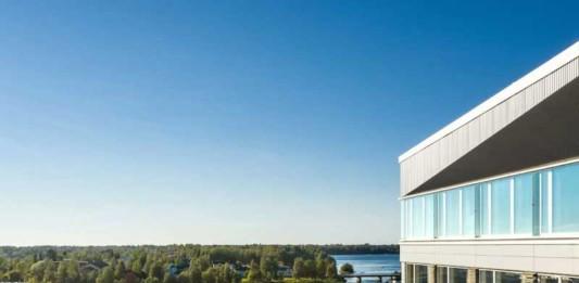 Hotellihuone merinäköalalla Oulussa
