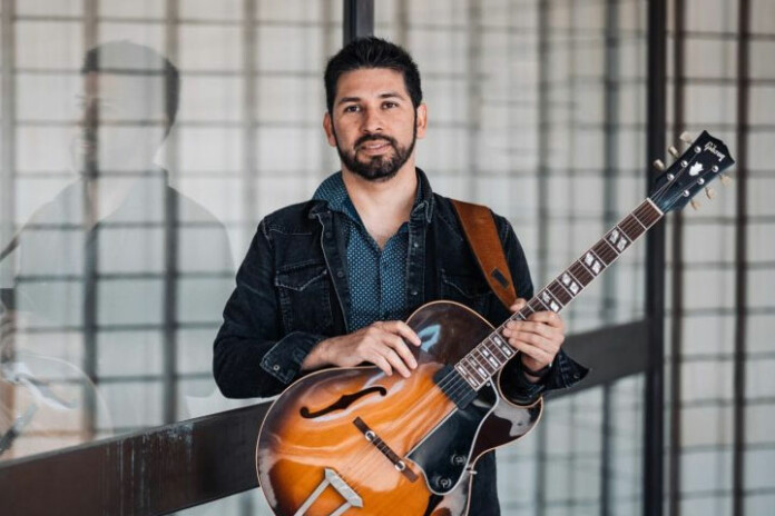 Héctor Lepe on meksikolainen Helsingissä asuva jazz-kitaristi. Hänen ensimmäinen julkaisunsa, Pedro’s Dream, on Lepen debyytti sekä bändijohtajana että säveltäjänä. Suurin osa albumin sävellyksistä on saanut inspiraationsa Meksikolaisesta kansanperinteestä ja kirjallisuudesta. Albumi vie kuulijan syvälliselle matkalle Meksikon mystisiin taruihin ja maisemiin.