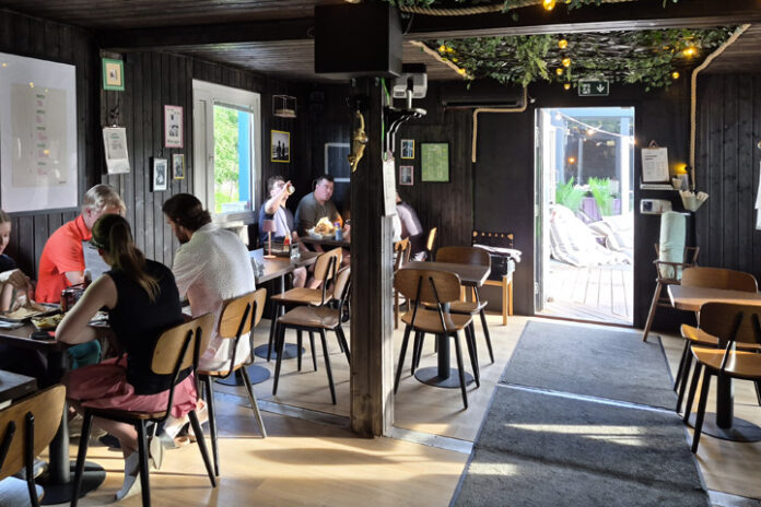 Jyväskylän seudun tunnetuin burgerravintola Hankasalmella